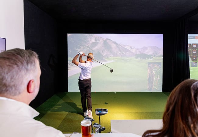 indoor golf simulator